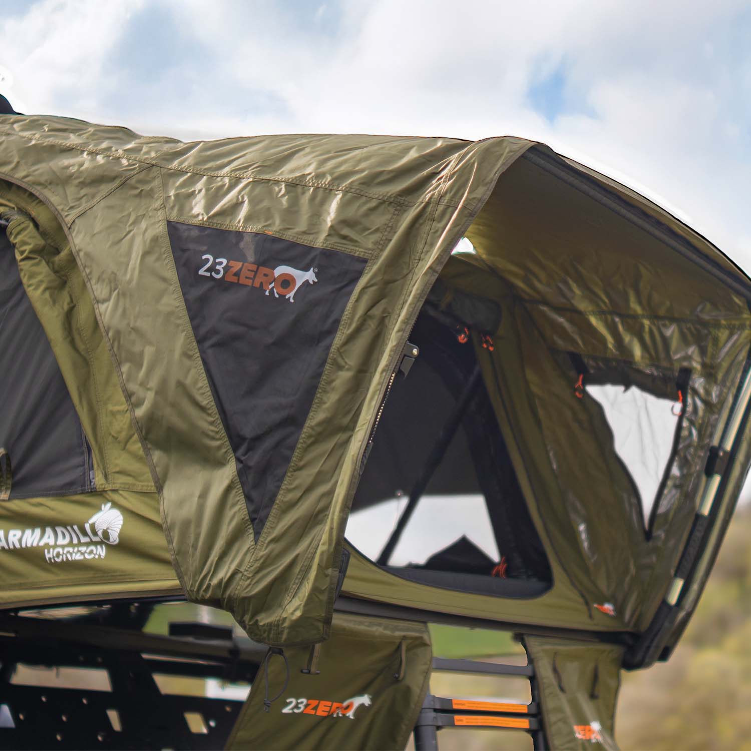 23Zero Armadillo Horizon 2 Hardshell Rooftop Tent – 2 Person All Season